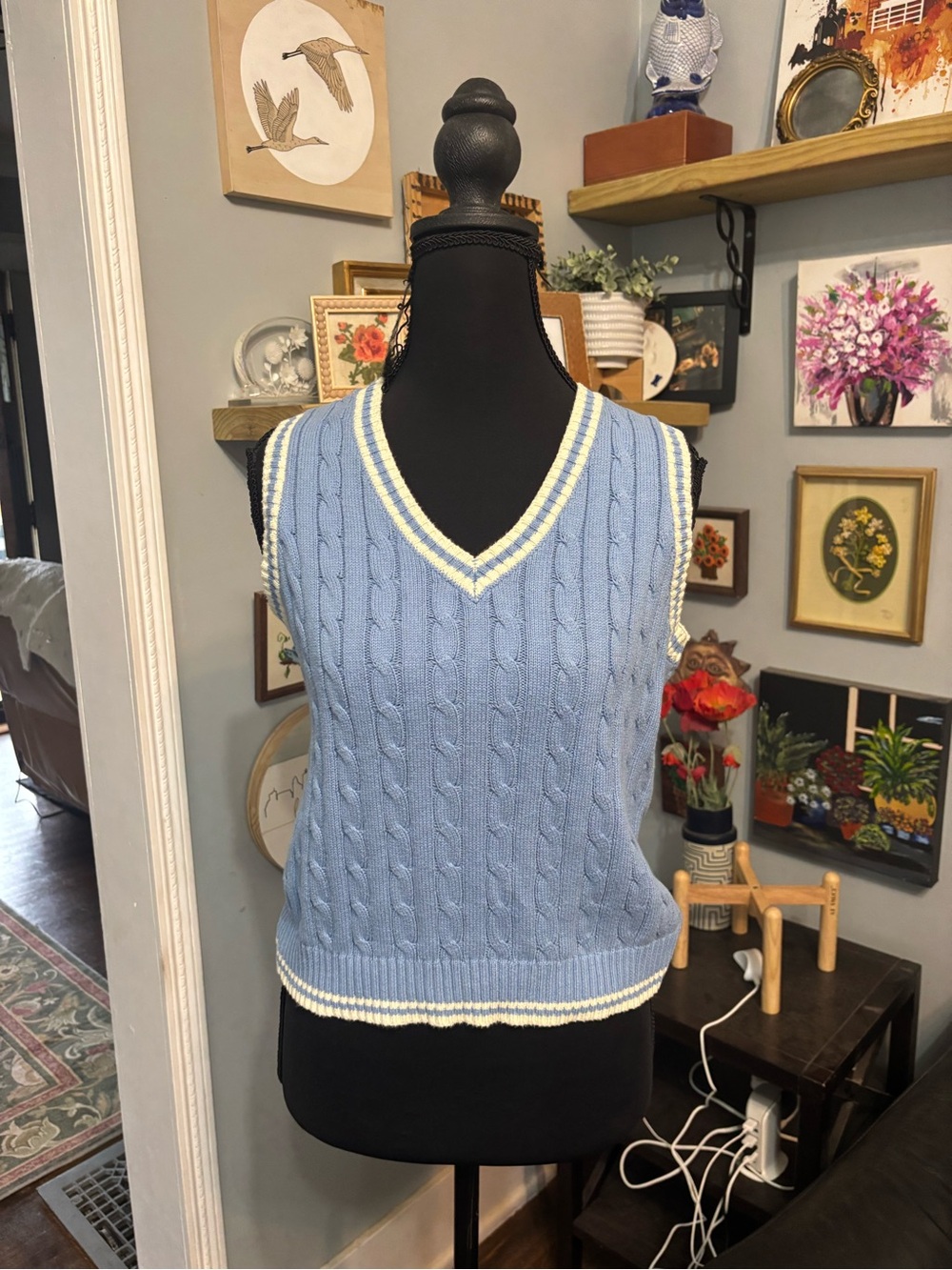 Brandy Melville John Galt cable knit sweater vest blue preppy academia OS